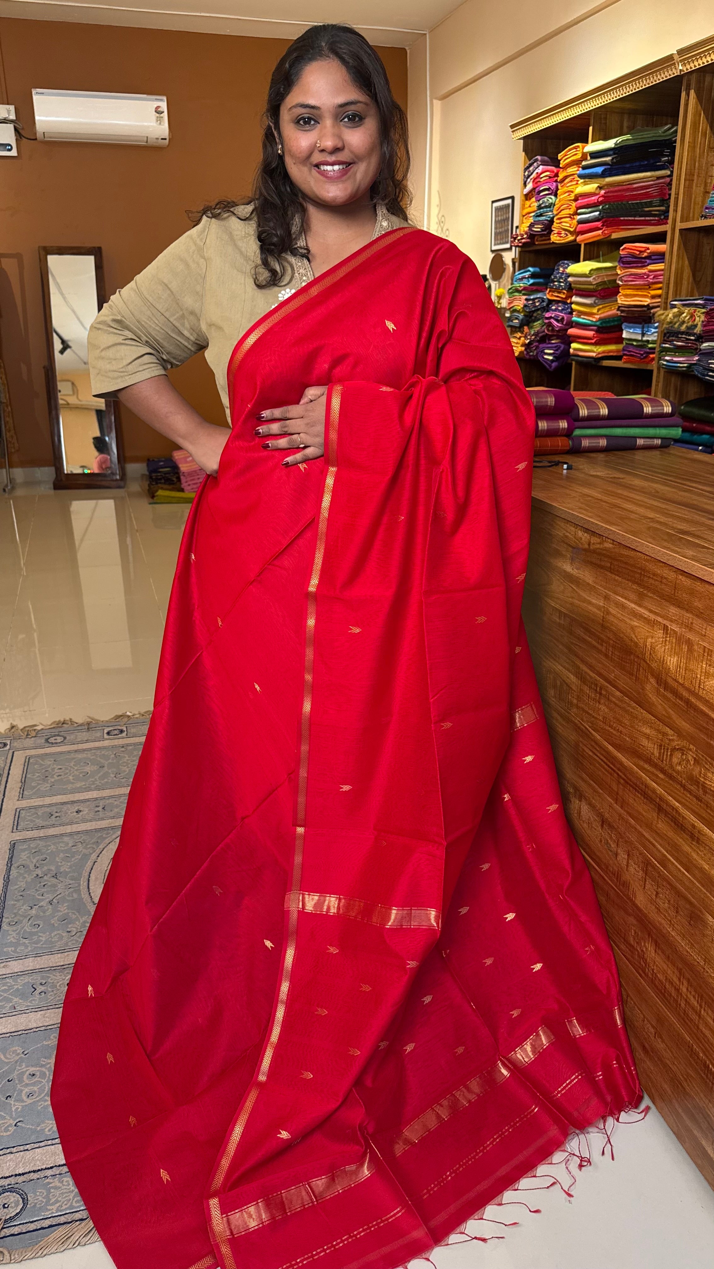 Maheshwari Small Border-05-01B-02-01-04 (Perfect Red)