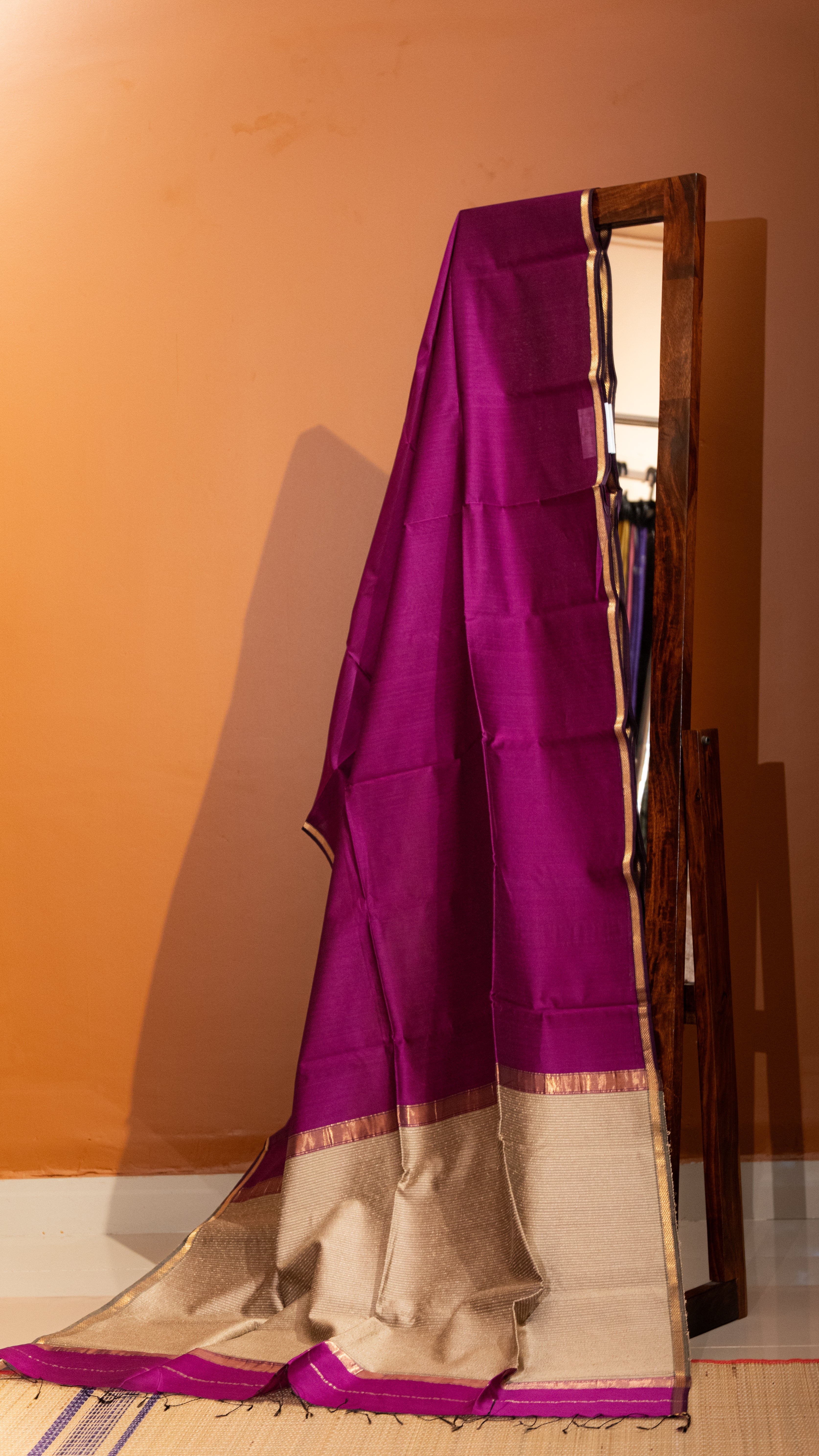 Maheshwari Silk Cotton Jute Pallu Saree - 05-10C-02-05 (Meganta Colour)