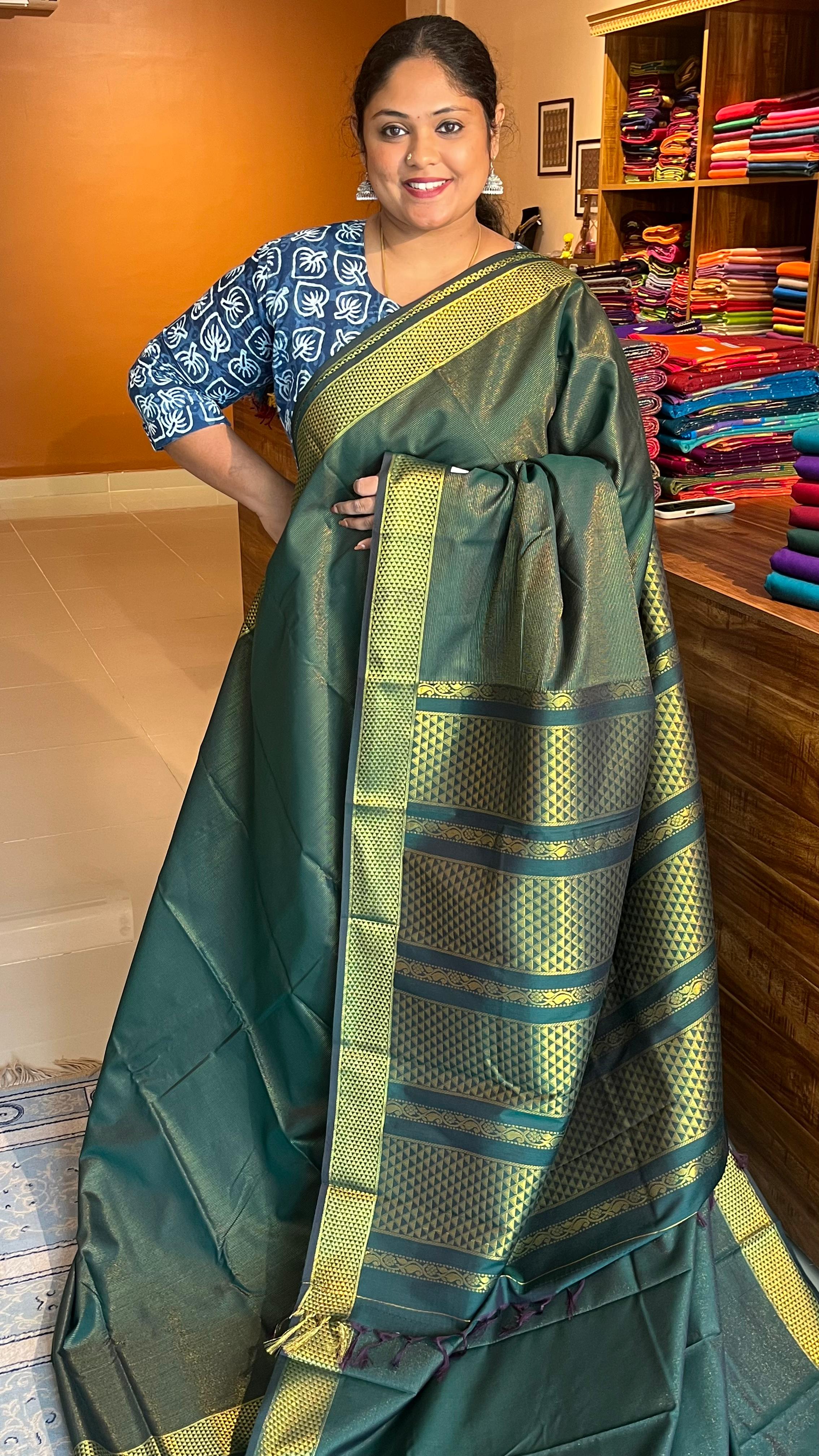 Vairaoosi Semi Silk Saree - 01-07-07-04 (Dark Green)