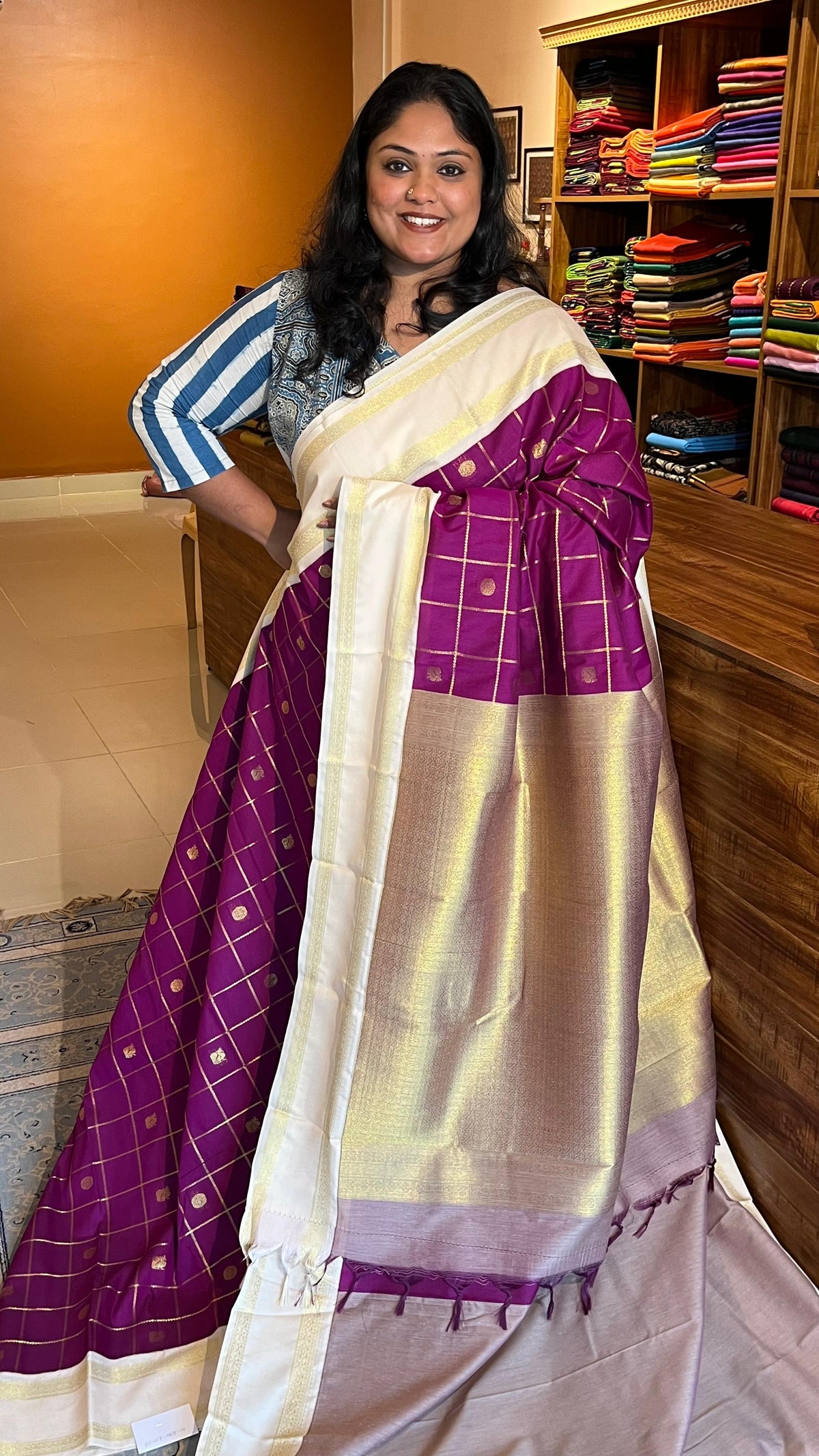 Semi silk Kattam bhutta saree - 01-07-06B-10 (Meganta)