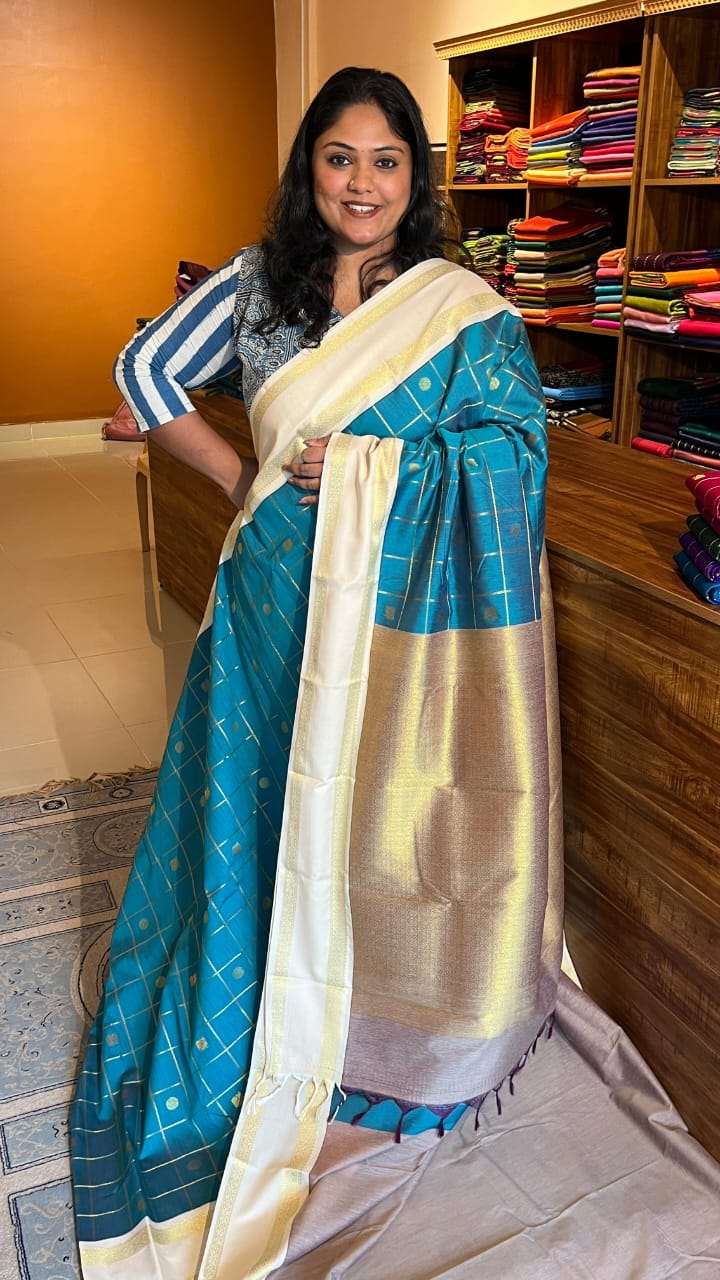 Semi silk Kattam bhutta saree - 01-07-06B-16 (Light Blue)