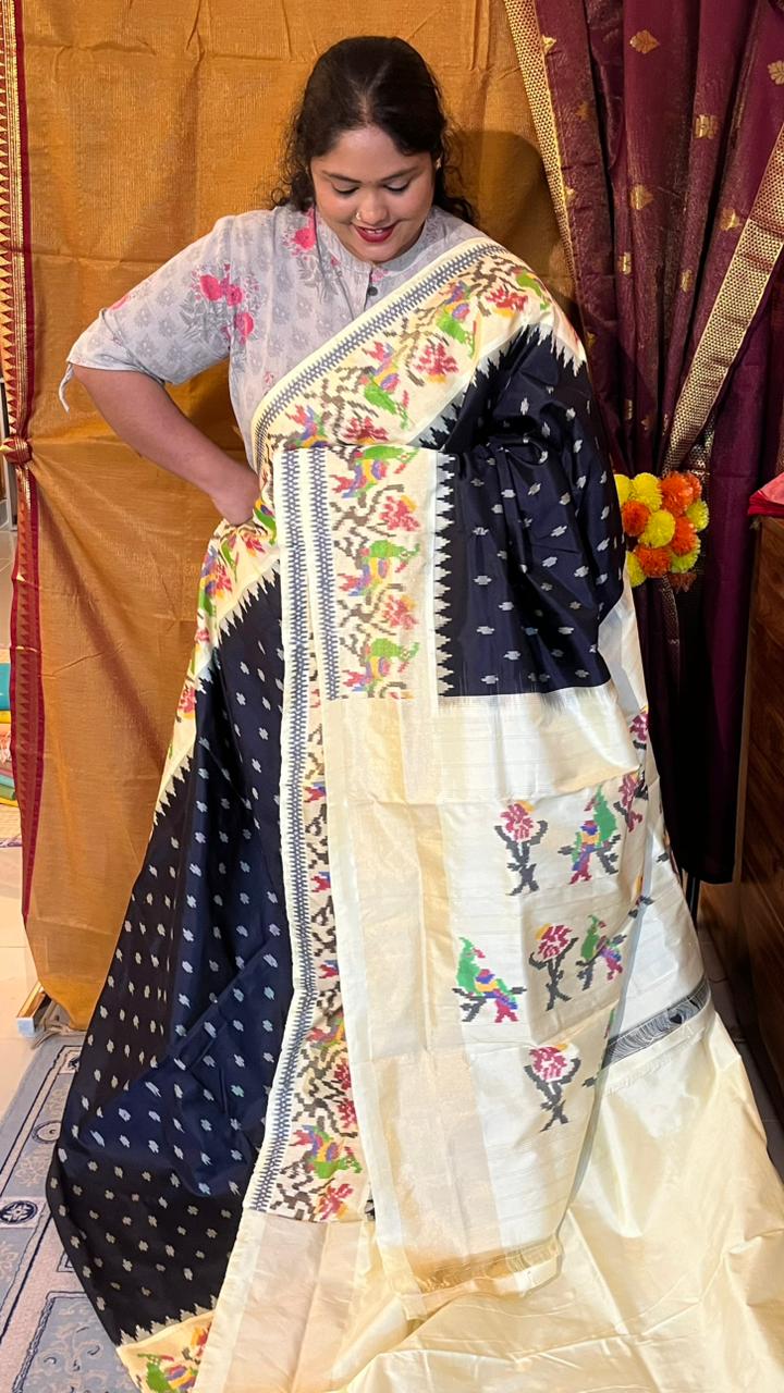 Pochampally Double Ikkat Saree - 01-03-34-PS-03 (Navy blue)