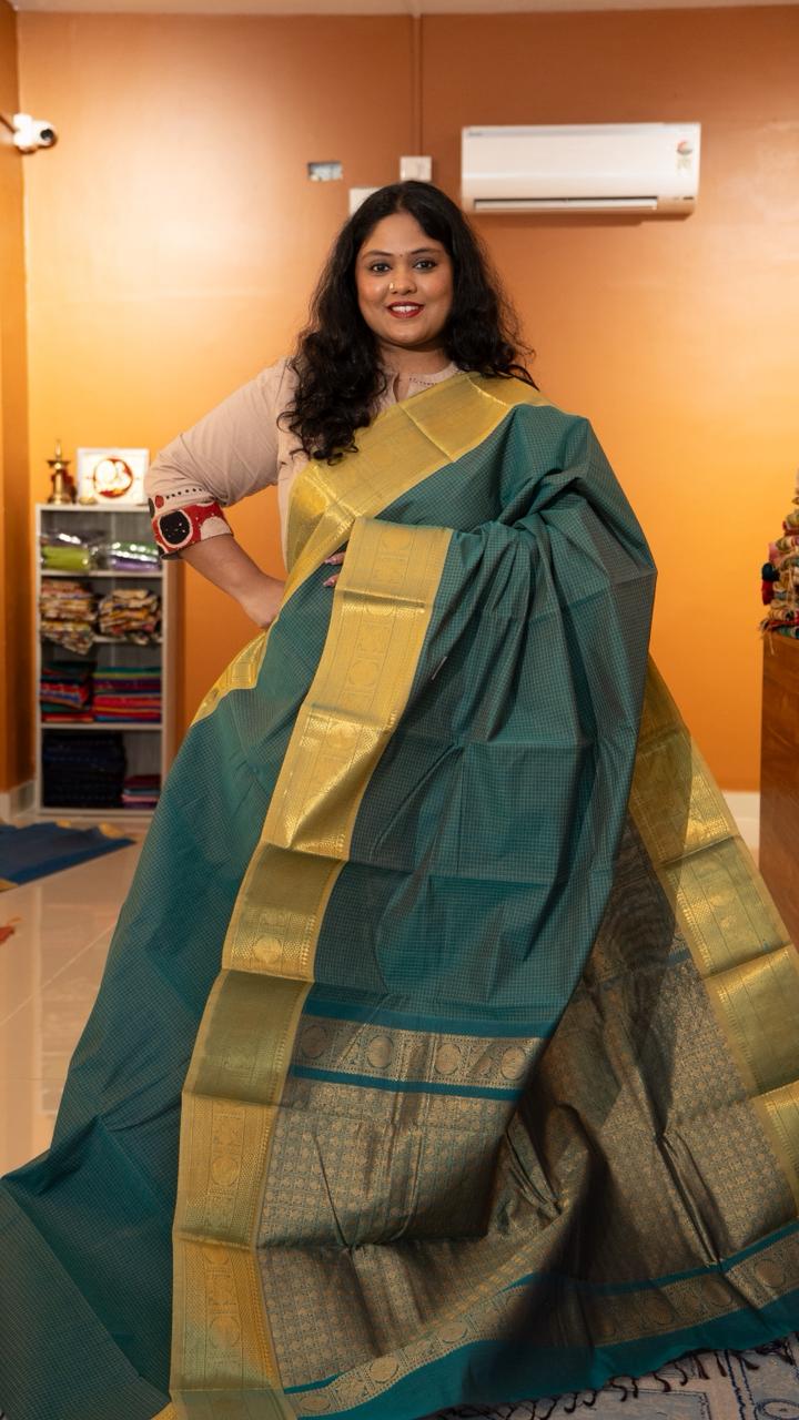 Kanchi Cotton Checks Saree - 01-09B-05-09 (Leaf Green with Golden Border)