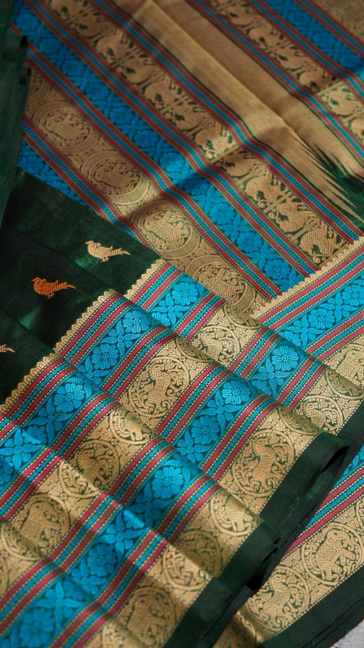 Kanchivaram Silk Cotton Saree - 01-10-01-01 (Dark Green)