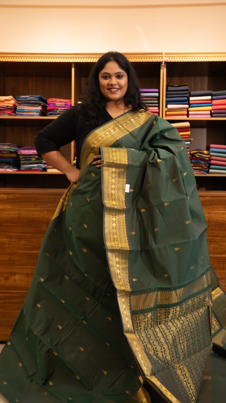 Kanchi Cotton Saree - 01-09B-05-17 (Green shot Paaku Colour)