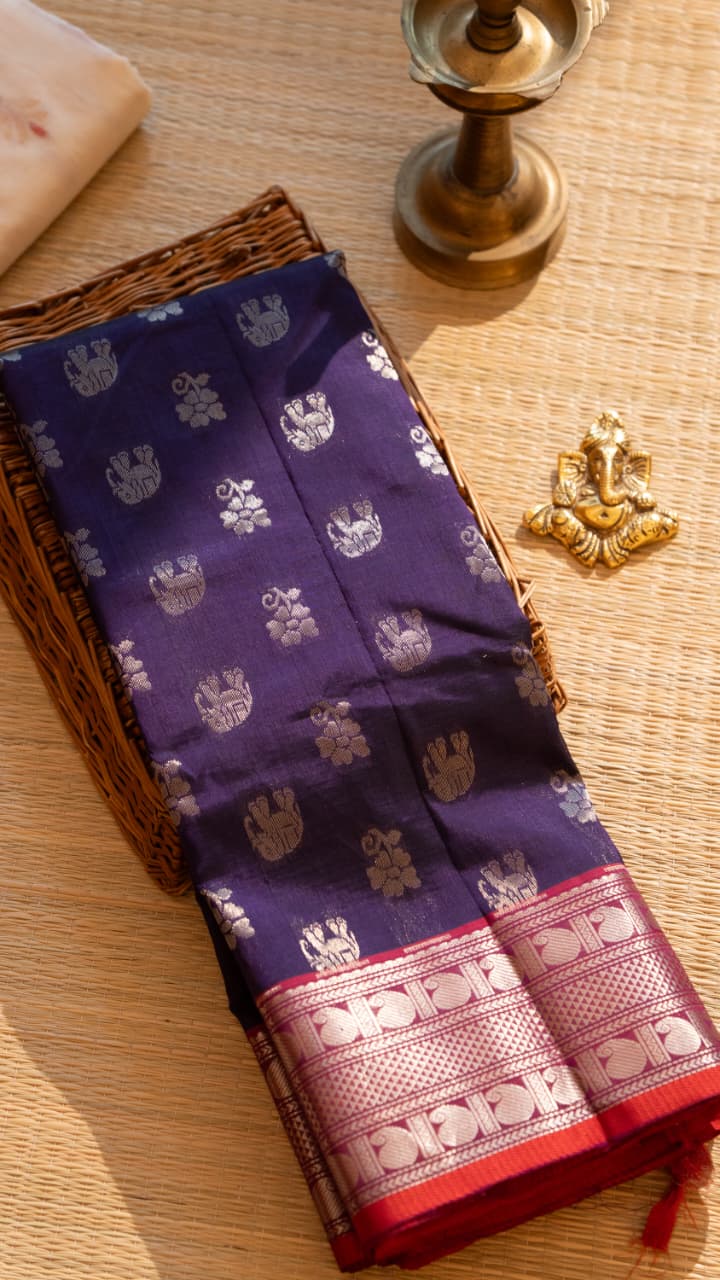 Mangalgiri Silk Cotton Saree - 15-11-02-09 (Dairy Milk Purple with Red)