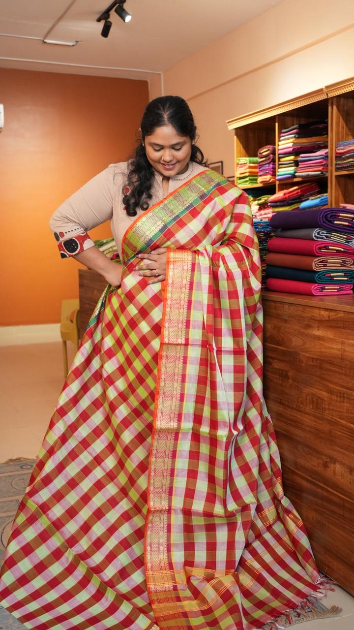 Devendra Checks 7 Yards Saree - 11-12-07-7Y-02