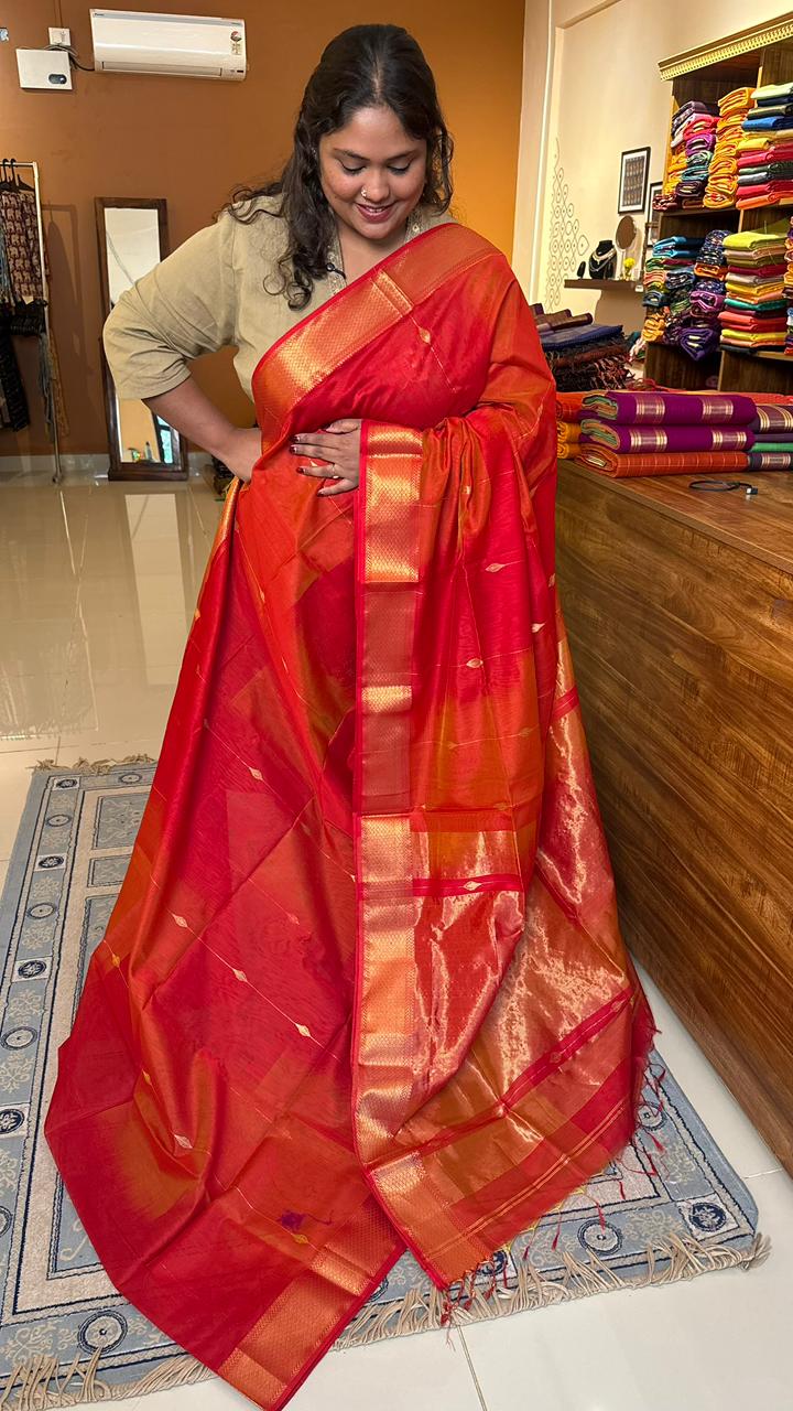 Maheshwari Silk Cotton Saree - 05-01B-01-04 (Red Shaded)