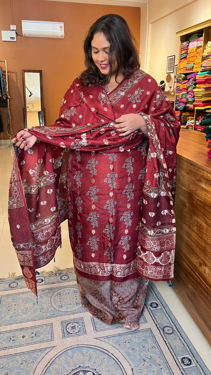 Dola Silk Salwar Set - 46-12-02-05 (Maroon)