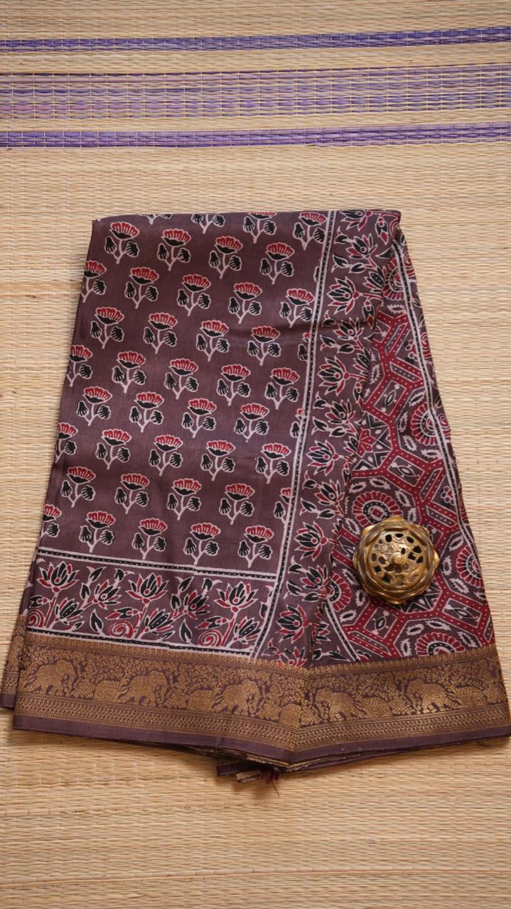 Ajrakh Dola Silk Saree - 46-01-01-03 (JAIPUR CITY PALACE)