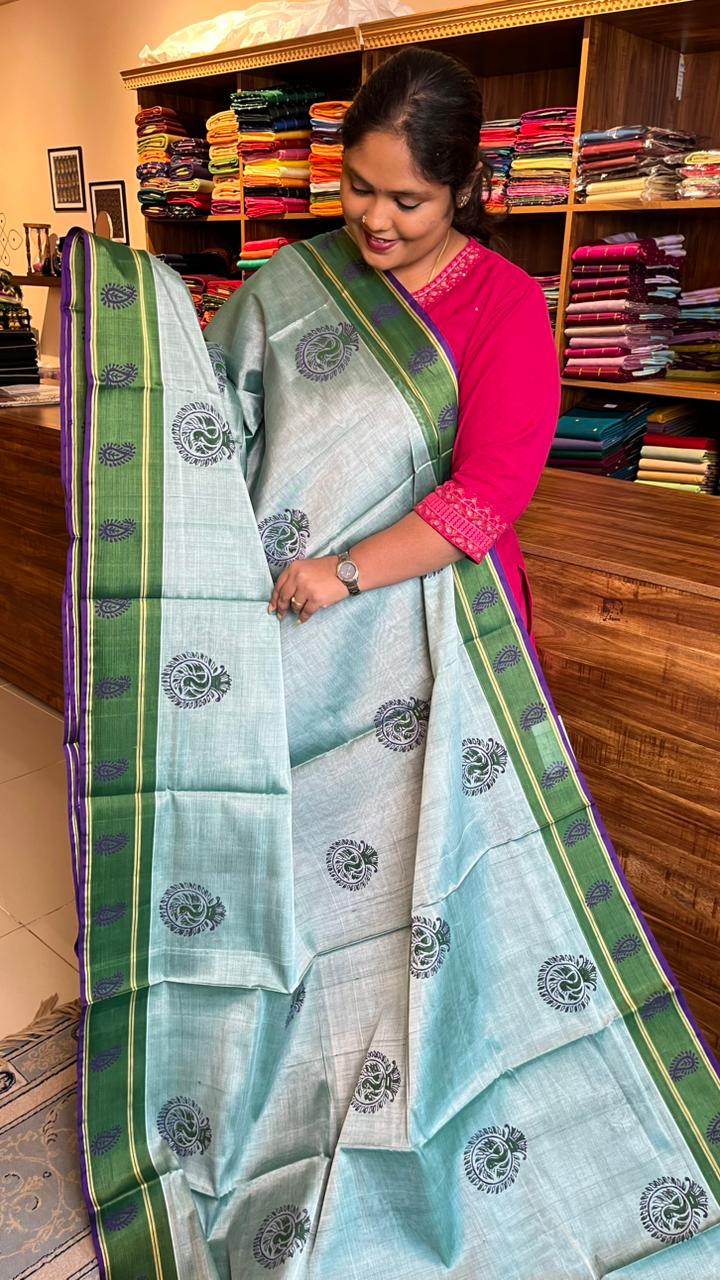 Devendra 10.5 Yards Madisar Plain Saree - 12-05-P-06-10.1/2Y-02