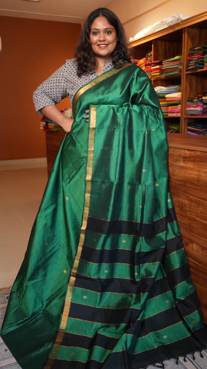 Mangalagiri Silk Cotton Saree Small Border with Bhuttis - GREEN GARNET (15-04-03-03)