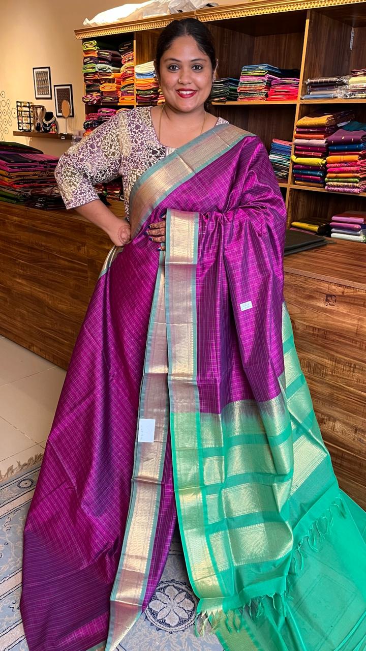 Kanchivaram Silk Cotton Saree - 01-07-19-04 (Meganta With Parrot Green)