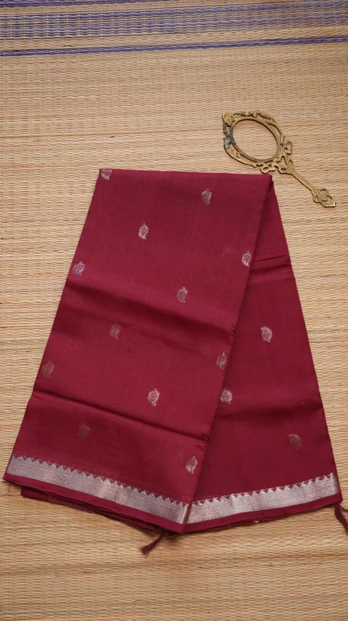 Mangalagiri Small Borders with Bhutta Saree -15-04-02-02 (CRIMSON DUSK)