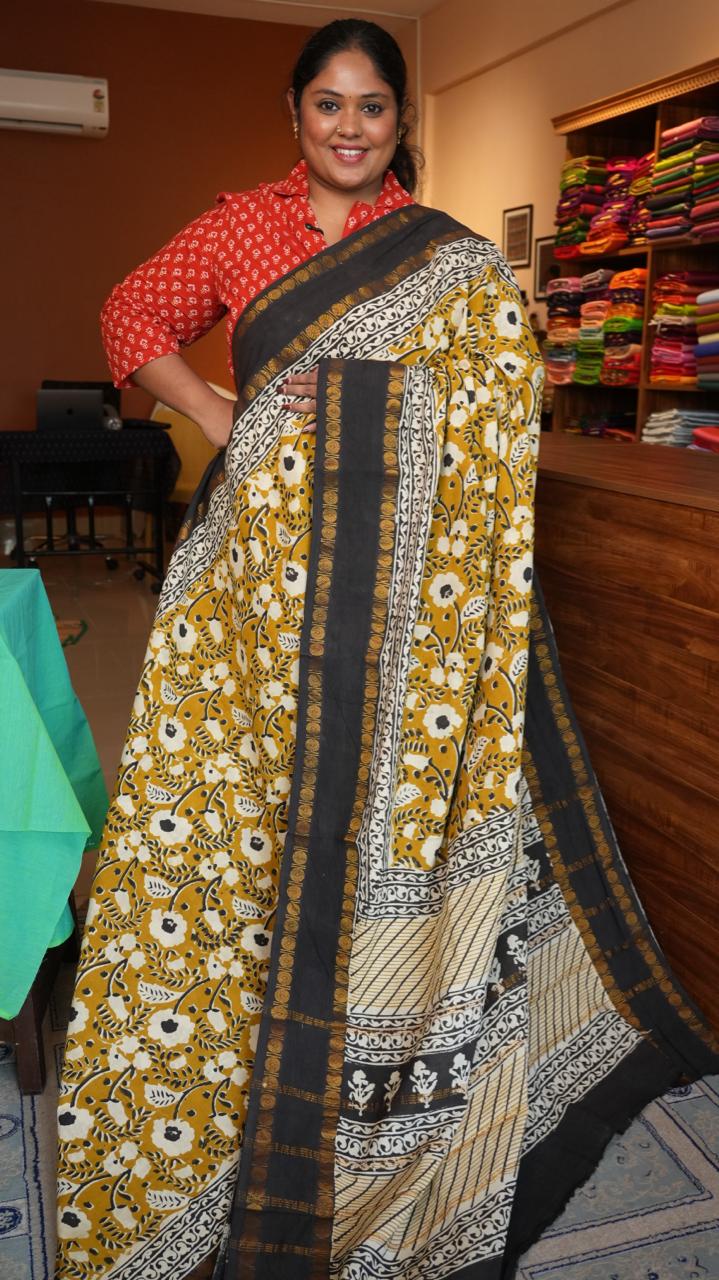 Madurai Cotton X Bagru Saree -11-06F-01-09 (HONEY LATTE)