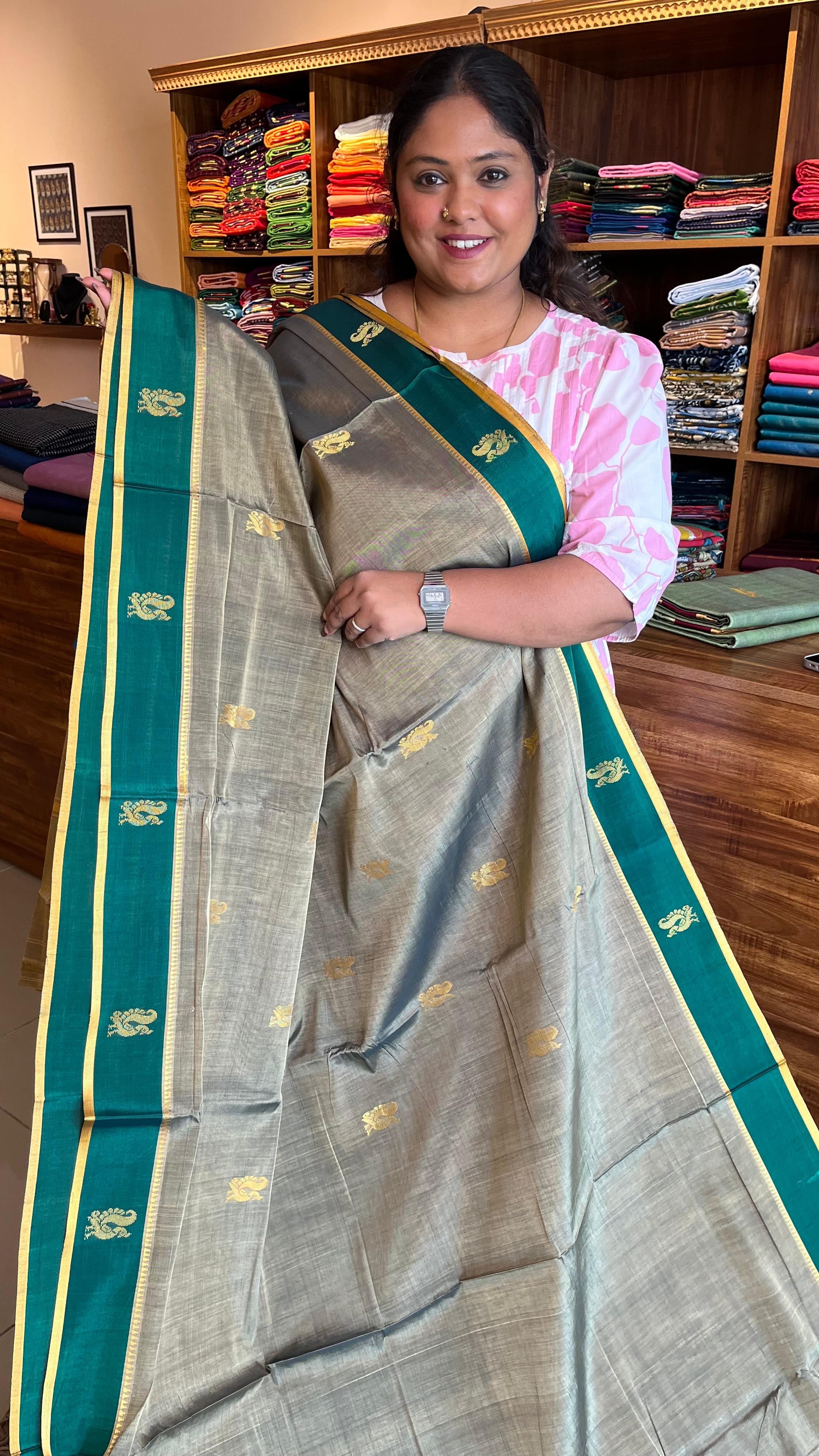 Devendra 10.5 Yards Madisar (Grey With Green)