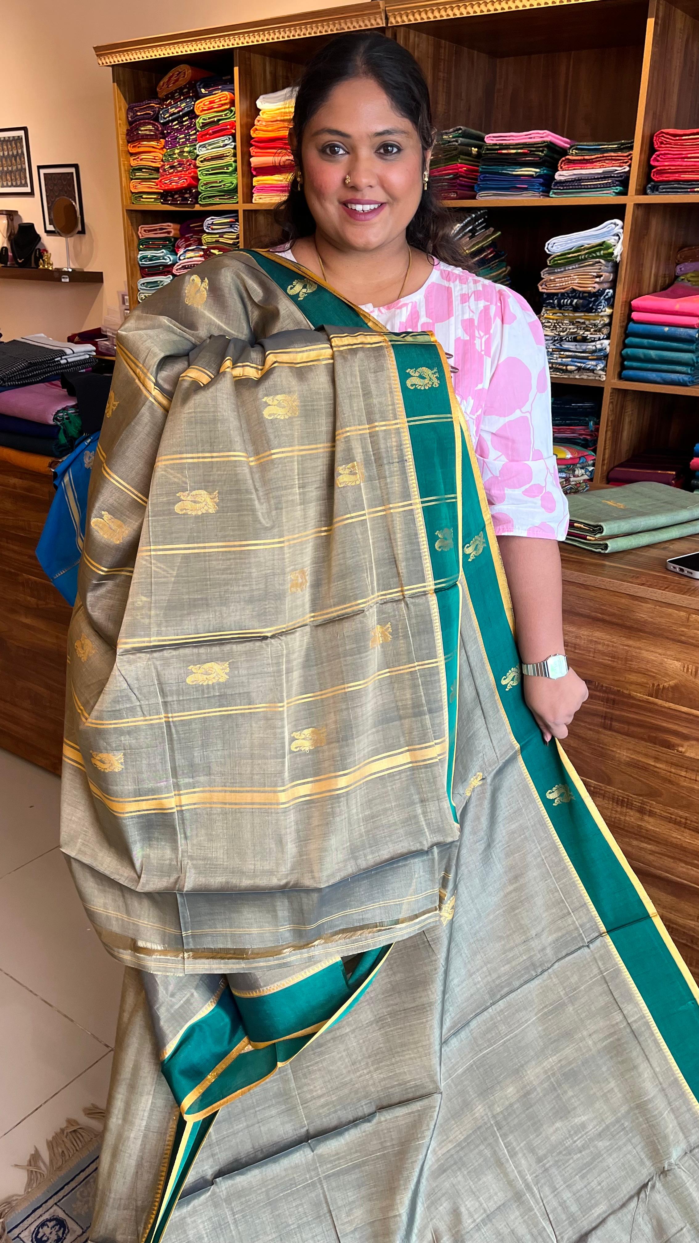 Devendra 10.5 Yards Madisar (Grey With Green)