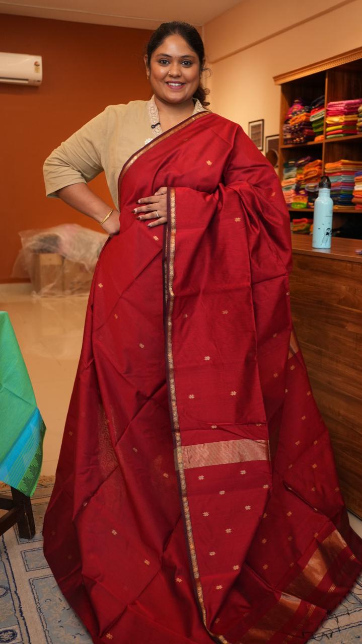 Maheshwari Small Border Bhutti Sarees - 05-07-01-24 (MAROON)