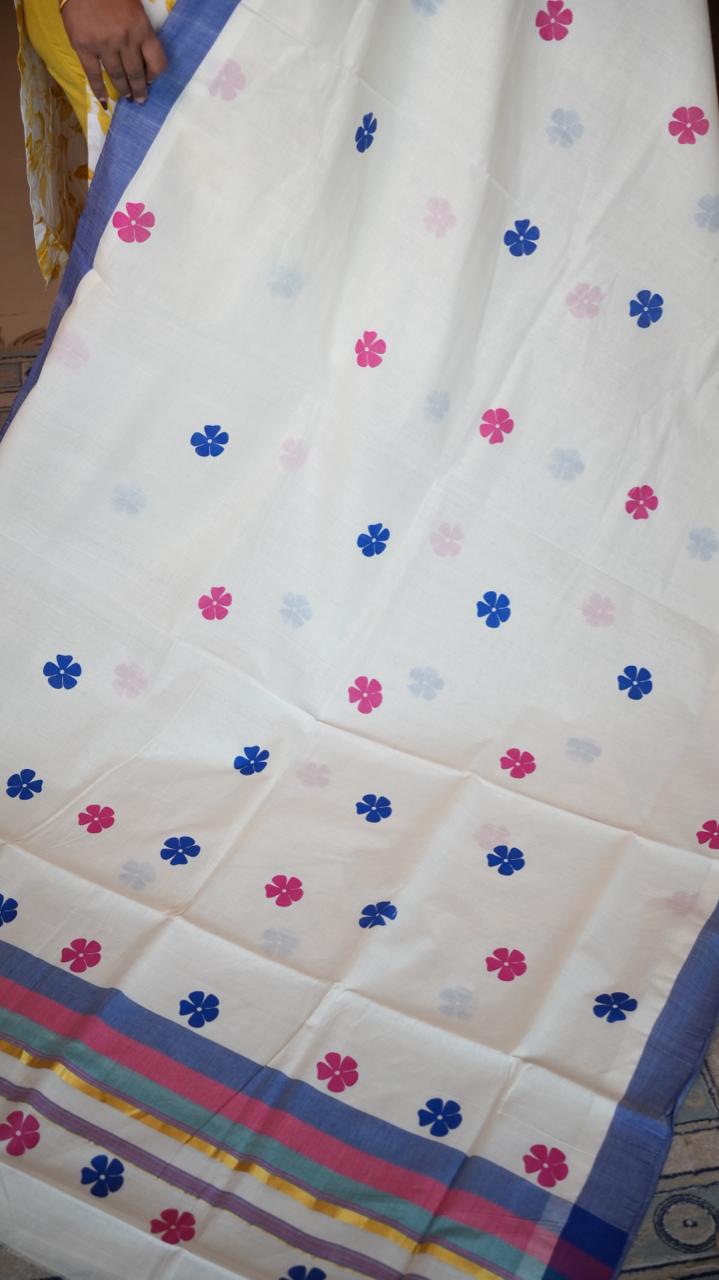 Handwoven Balaramapuram Kasavu Sarees - Handpainted -01-07-02-01 (POOKKALAM)