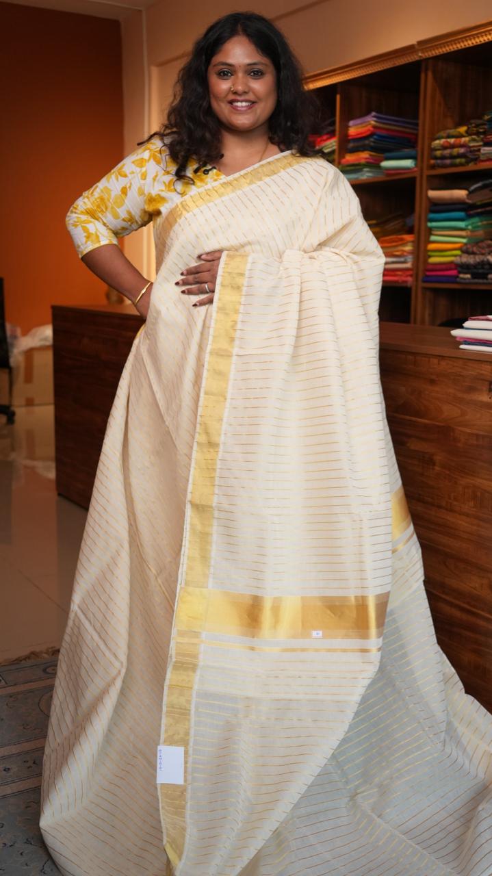 Handwoven Balaramapuram Kasavu Sarees - Traditional -01-07-10-01 (STRIPED KASAVU)