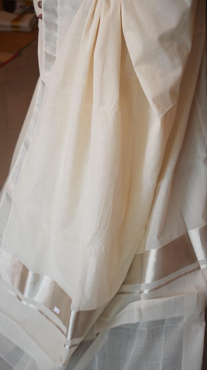Handwoven Balaramapuram Kasavu Sarees - Traditional -01-07-04-01 (SILVER ZARI KASAVU)