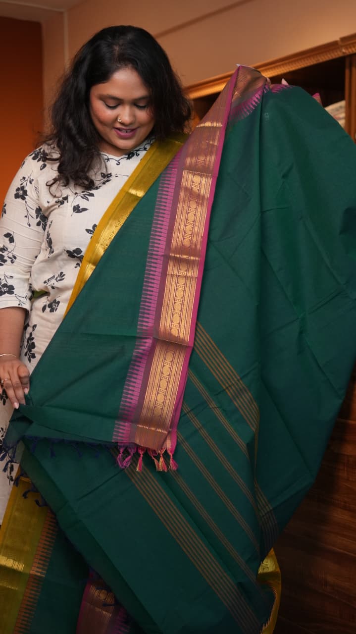 Kanchi Cotton Saree -01-03-01-03 (JUNGLE GREEN)