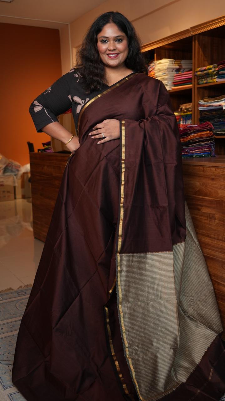 Maheshwari Small Border Jute Pallu Sarees -05-08-03-07 (CACAO)