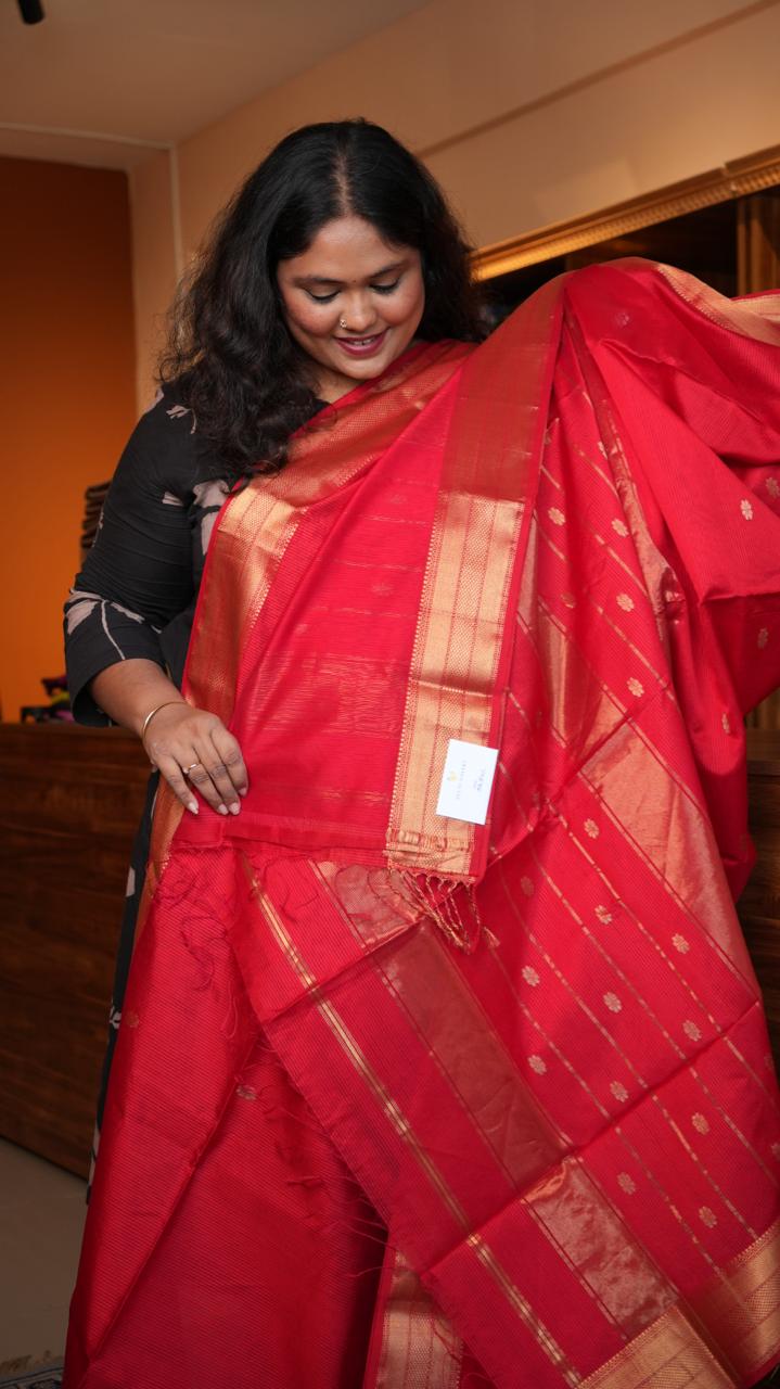 Maheshwari Lotus Bhutta & Red Silk Saree -05-08-05-01 (COCHINEAL)