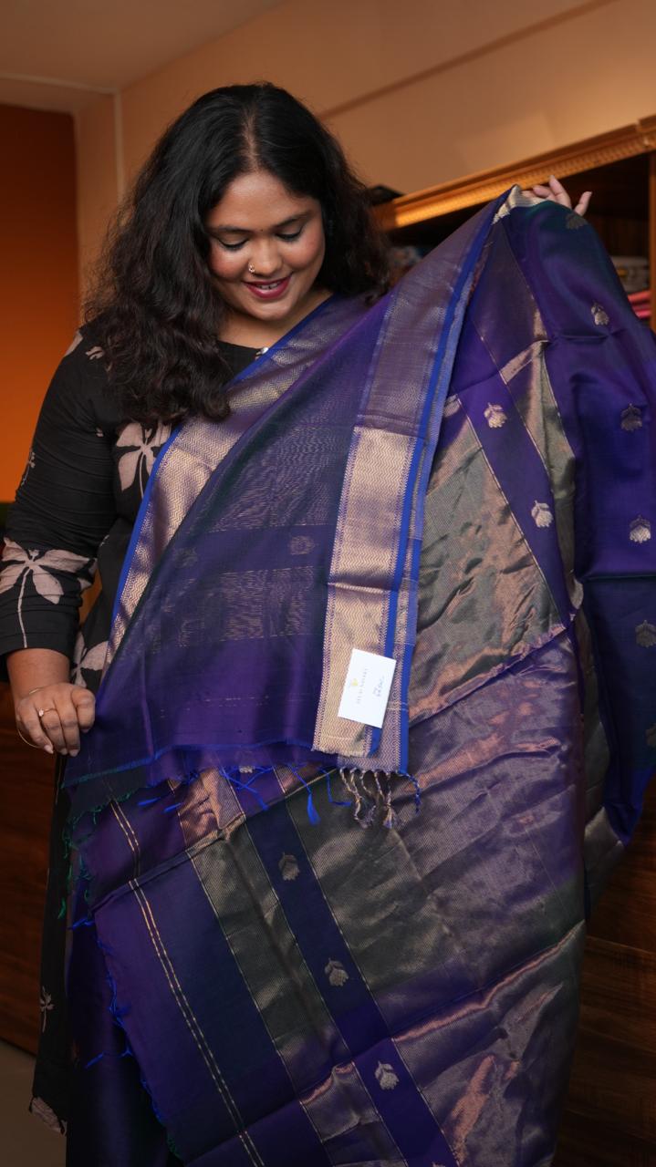 Maheshwari Lotus Bhutta & Red Silk Saree -05-08-07-03 (MAZARINE)