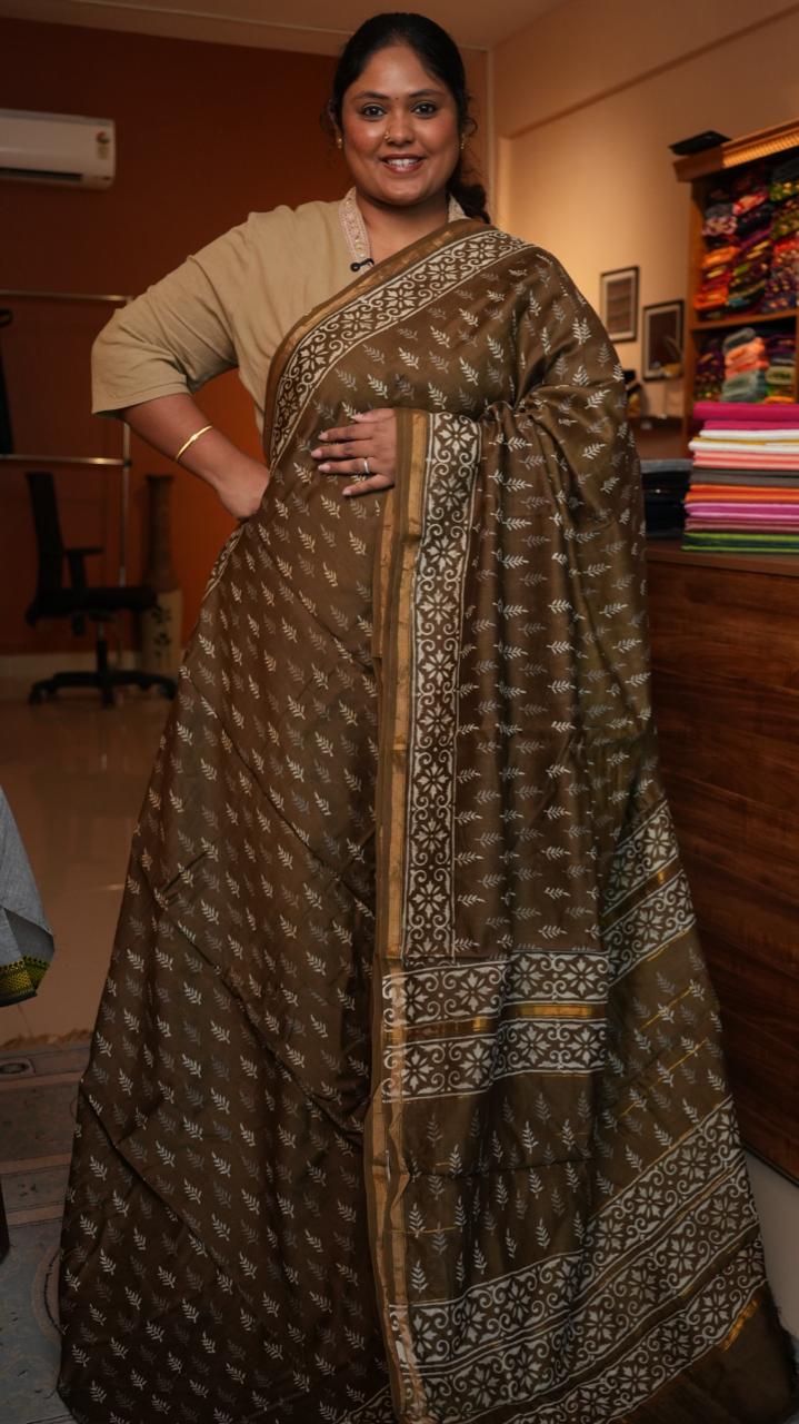 Chanderi Bagru printed saree -51-08-01-33 (CHOCOLATE BROWNIE)