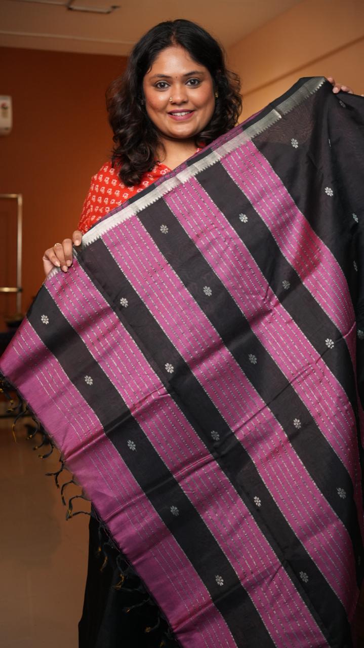 Mangalagiri Small Border with Bhutta Saree -15-08-03-03 (CRESCENDO)