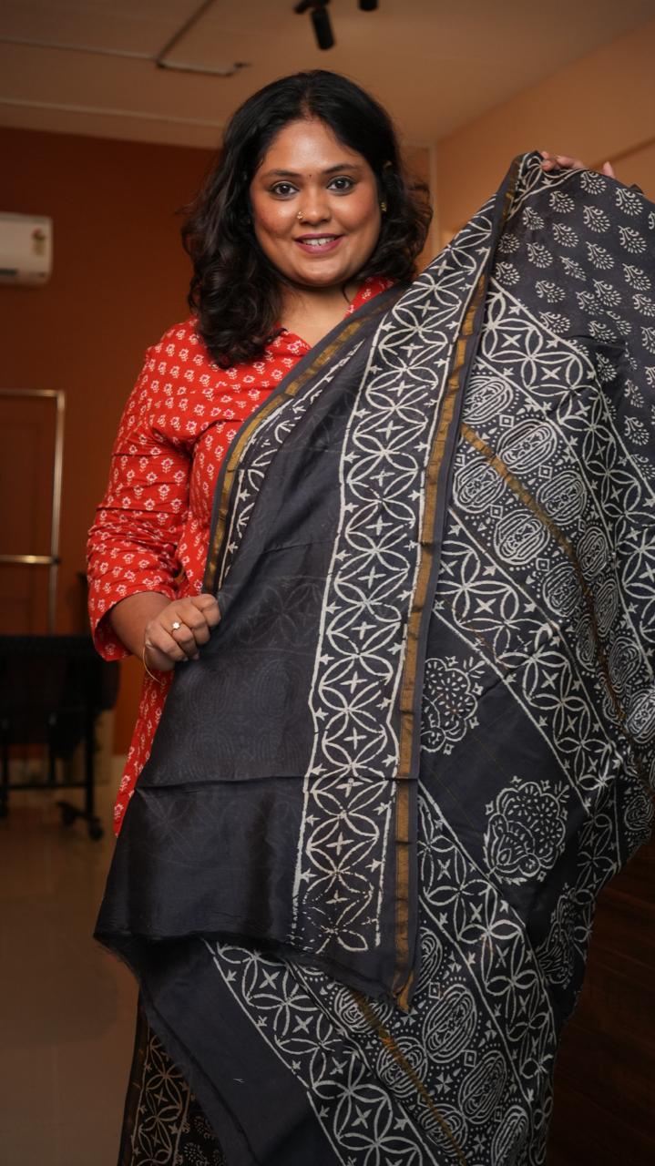 Chanderi Black and White Saree -51-08-01-09 (FILIGREE)