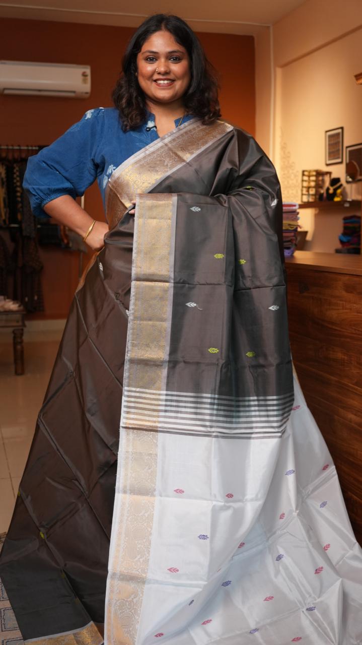 Chinnalampattu 6 Yards Saree - 03-09-02-07 (RAINCLOUD)