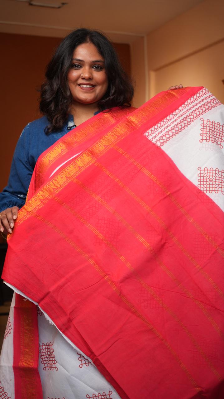 Madurai Cotton Small Border Kolam Saree - 11-05B-10-02 (GERBERA)