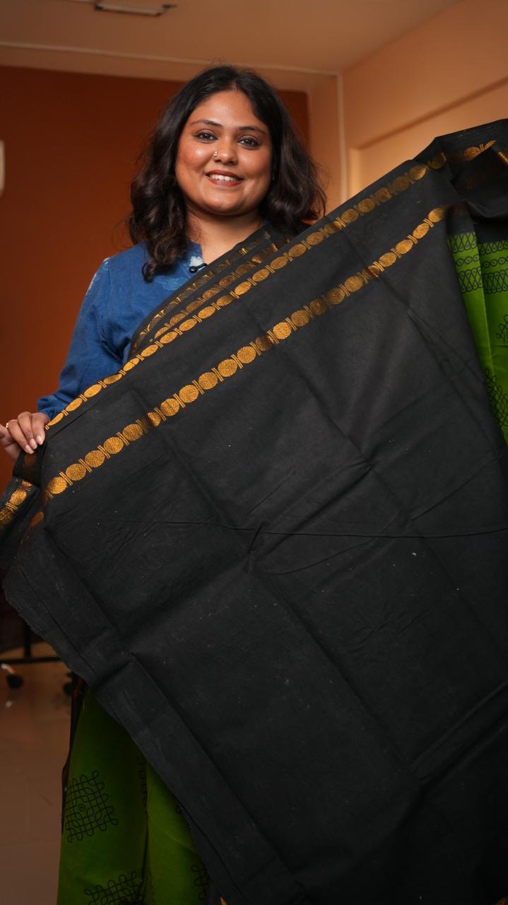 Madurai Cotton Big Border Saree -11-04F-03-01 (PEAPOD)