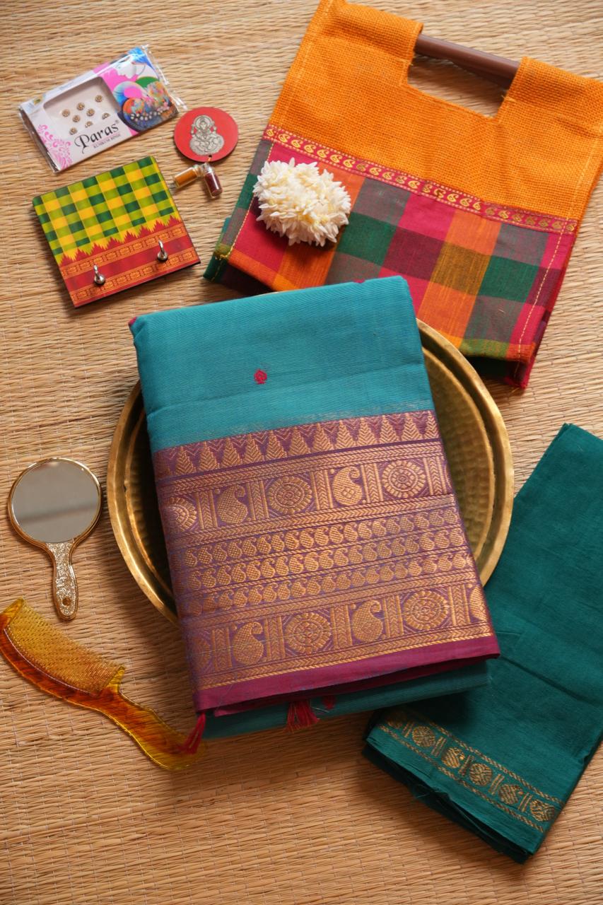 Kanchi Cotton Saree with Hamper -01-09-02-01 (CAPRI)