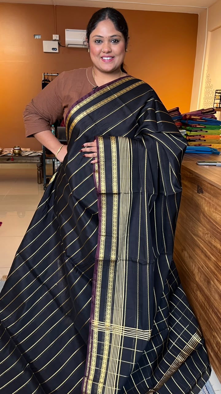 Devendra 7 Yards Veldhari Black Saree - 11-10C-01-7Y-03 (Kanmai 2.O)